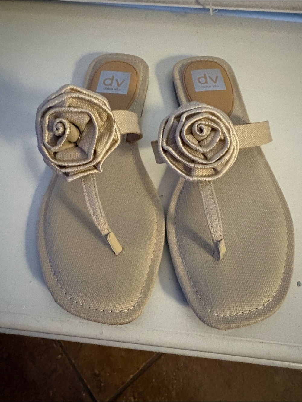 DV by Dolce Vita Beige Rose Thong Sandals